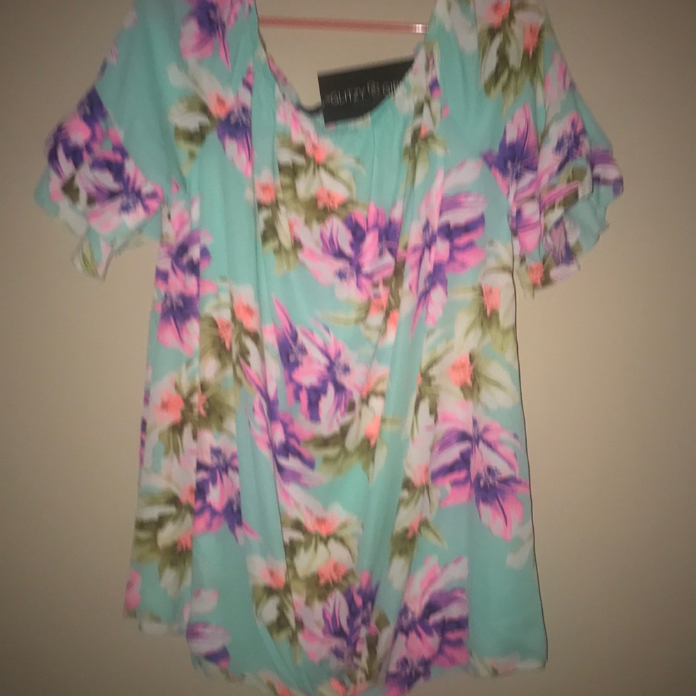 Women’s Glitzy Glam Blouse